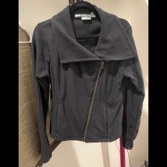 Athleta top - Picture 2 of 4